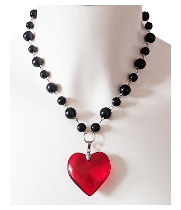 Collier coeur rouge